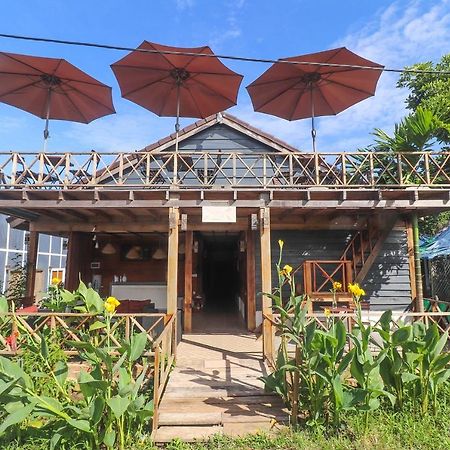 Hotel The Azure - M'Pai Bay Koh Rong Sanloem Exterior foto