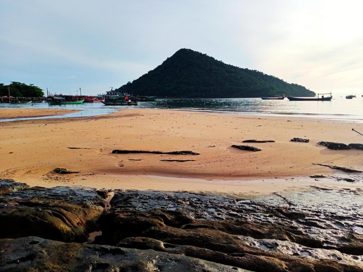 Hotel The Azure - M'Pai Bay Koh Rong Sanloem Exterior foto